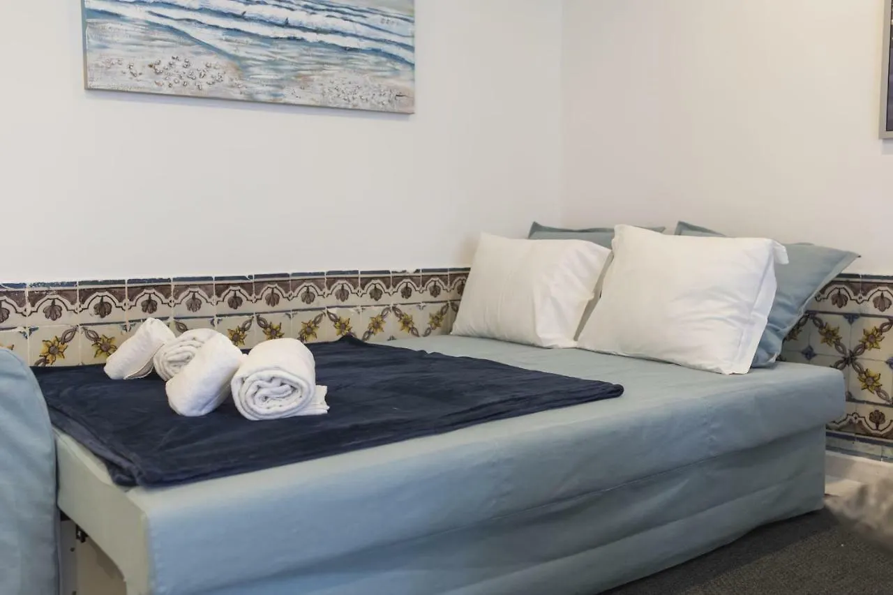 Traditional Duplex Apartments In Principe Real Lizbona