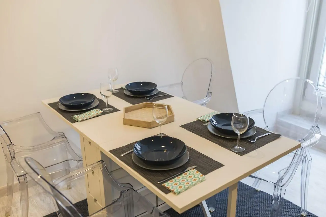 Traditional Duplex Apartments In Principe Real Lisbon
