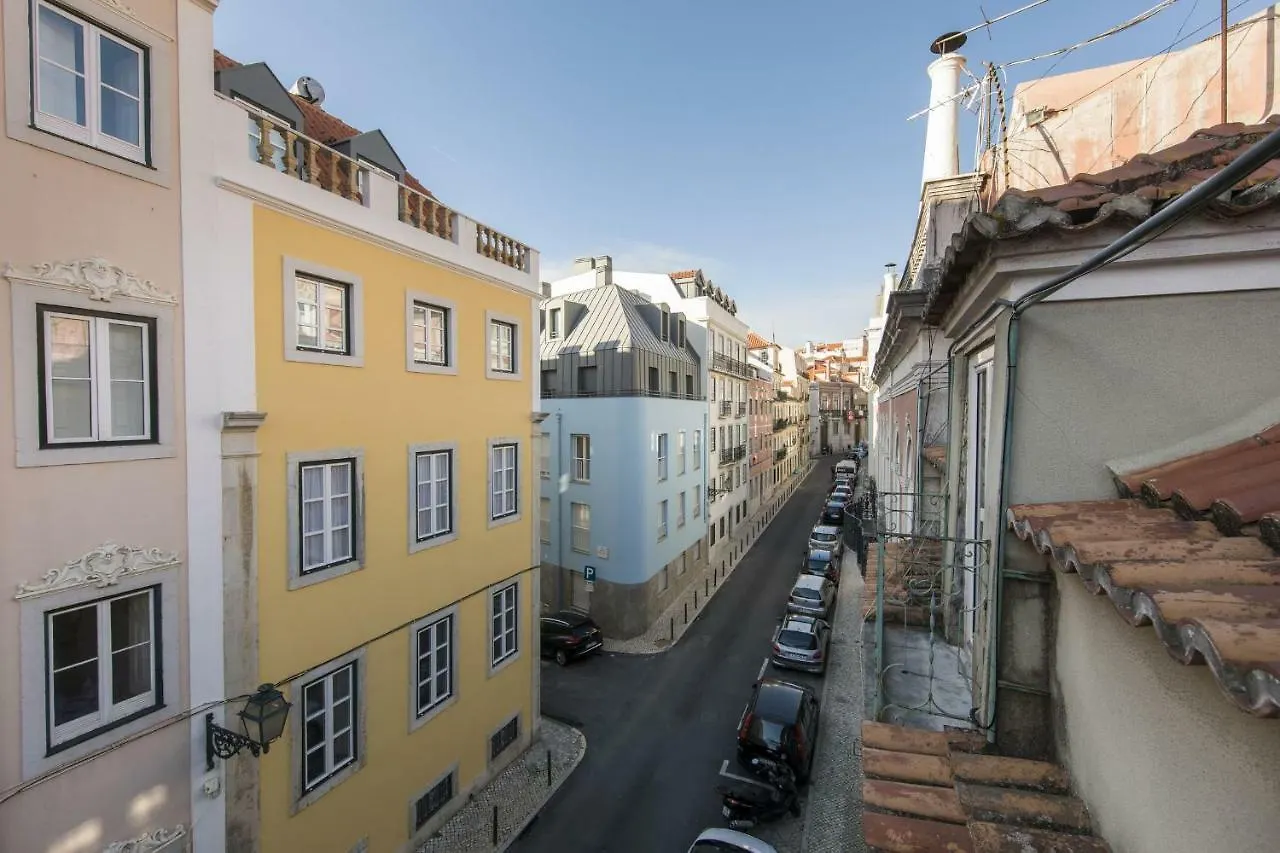 Traditional Duplex Apartments In Principe Real Lisbon